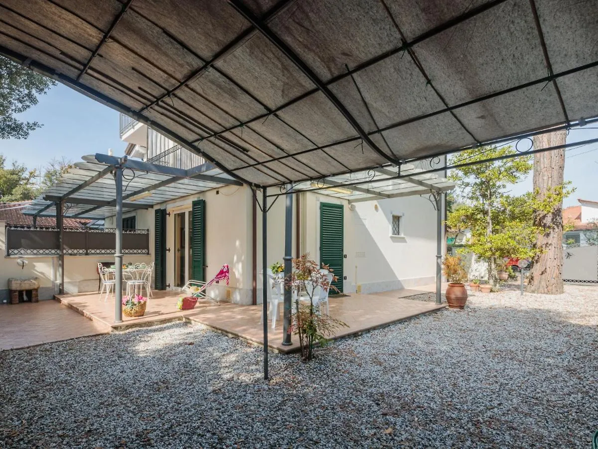 Apartment Michelangelo I By Interhome Marina di Pietrasanta