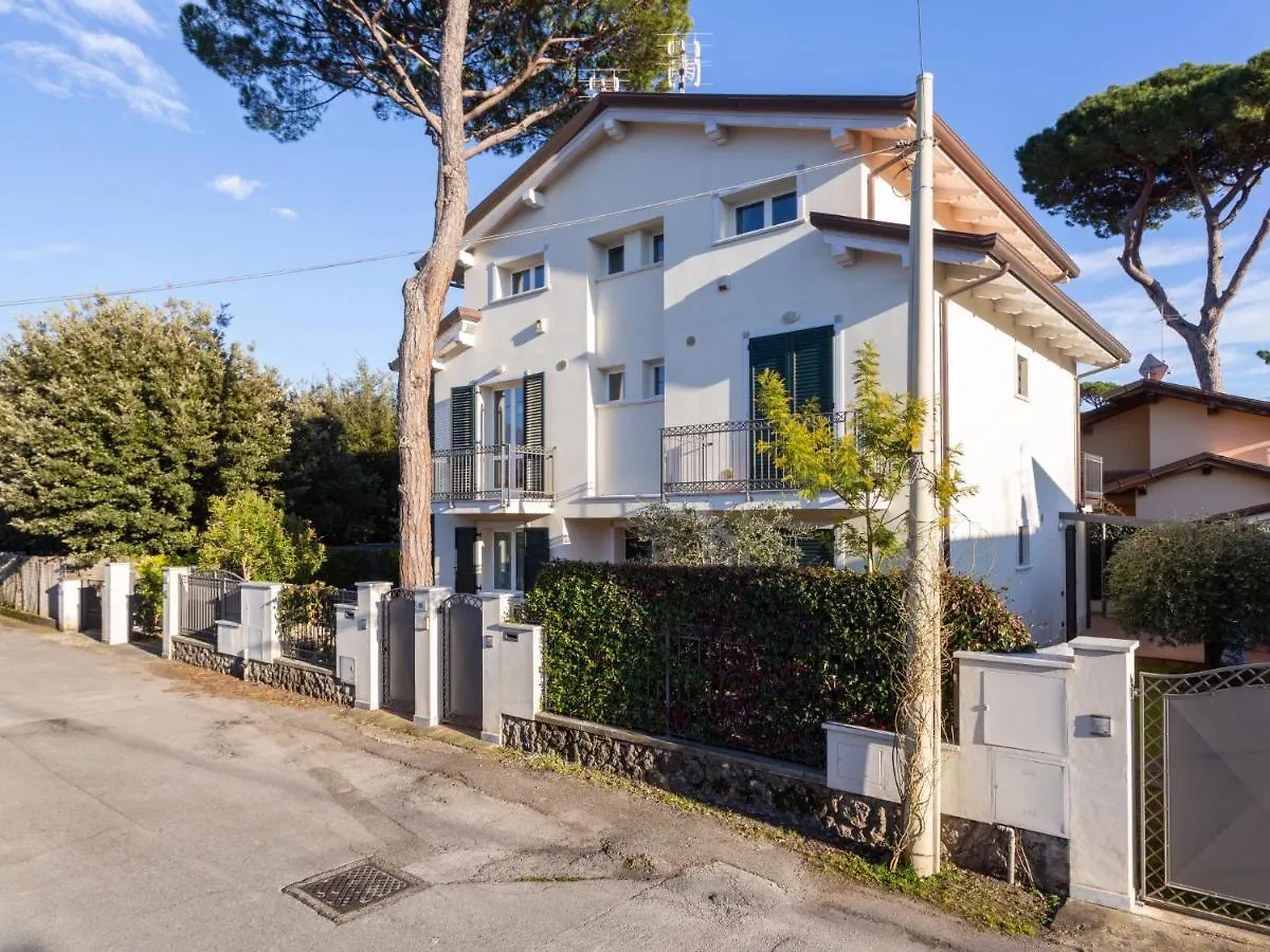 Apartment Michelangelo I By Interhome Marina di Pietrasanta